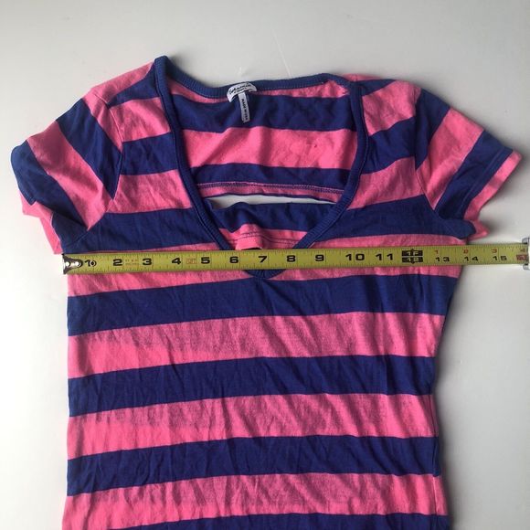Splendid Women's Cut Out Tee Size XS Striped - Picture 5 of 10